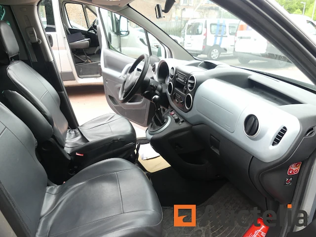 Ref:1-gdn-498 - citroen berlingo (2013-60.292 km) - chassisnummer: vf77j9hp0dj611290 - afbeelding 2 van  26