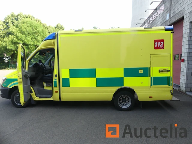 Ref:1-sut-671 - mercedes-benz ambulance (2017-268.678 km) - afbeelding 5 van  33