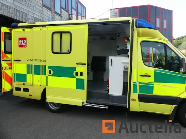 Ref:1-sut-671 - mercedes-benz ambulance (2017-268.678 km) - afbeelding 17 van  33