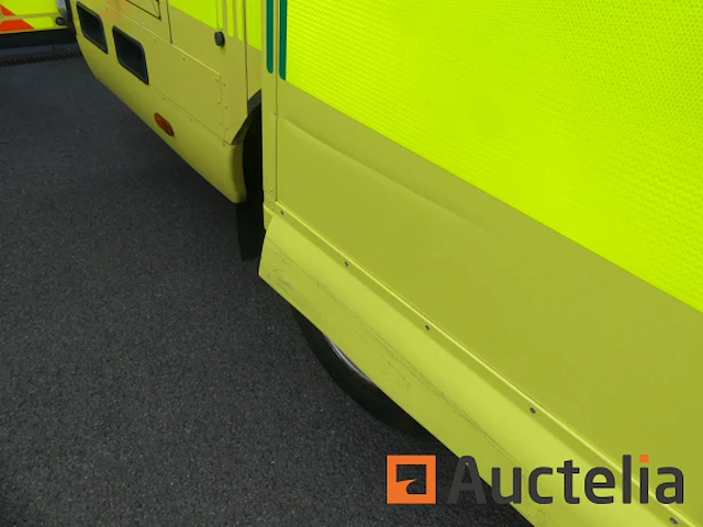 Ref:1-sut-671 - mercedes-benz ambulance (2017-268.678 km) - afbeelding 20 van  33