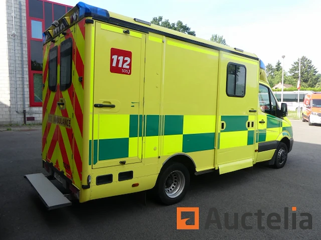 Ref:1-sut-671 - mercedes-benz ambulance (2017-268.678 km) - afbeelding 23 van  33