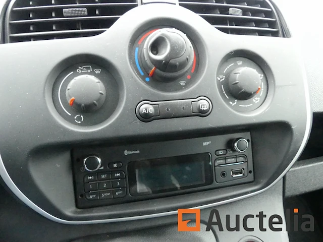 Ref:11 - auto (te herstellen) renault kangoo (2015-69.930 km) - afbeelding 4 van  26