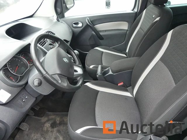 Ref:11 - auto (te herstellen) renault kangoo (2015-69.930 km) - afbeelding 24 van  26