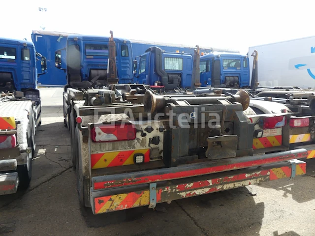 Ref:1309 - container vrachtwagen man 28s (2009-572.532 km) - afbeelding 1 van  47
