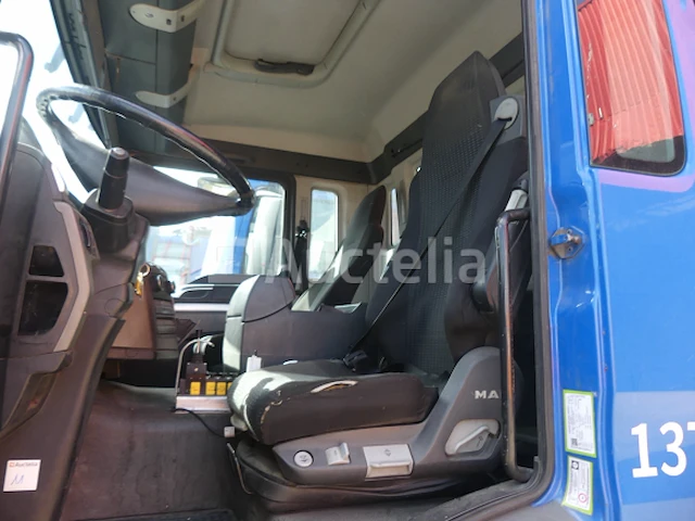 Ref:1374 - container vrachtwagen man tgs (2014-568.806 km) - afbeelding 1 van  51
