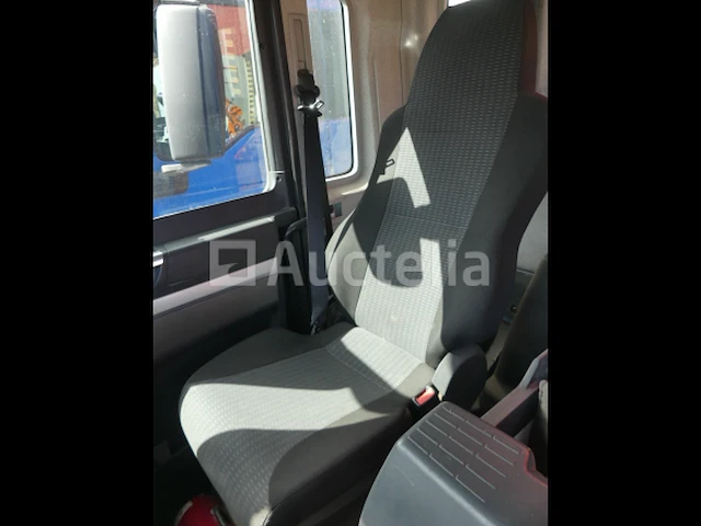Ref:1374 - container vrachtwagen man tgs (2014-568.806 km) - afbeelding 31 van  51