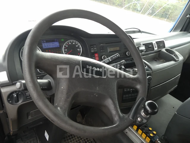 Ref:1375 - container vrachtwagen man tgs (2014-539.189 km) - afbeelding 1 van  52