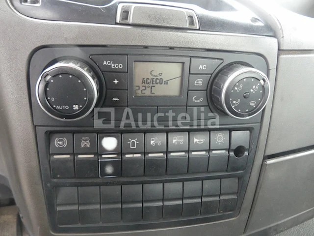 Ref:1375 - container vrachtwagen man tgs (2014-539.189 km) - afbeelding 50 van  52
