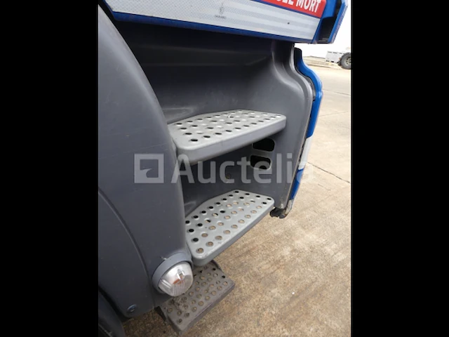 Ref:1376 - container vrachtwagen man tgs (2014-573.144 km) - afbeelding 27 van  47