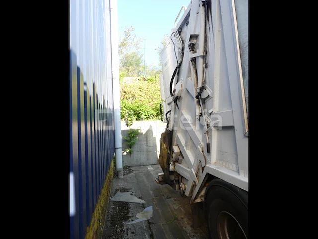 Ref:1387 - renault midlum 270dxi vuilniswagen (2011-189.728 km) - afbeelding 25 van  48