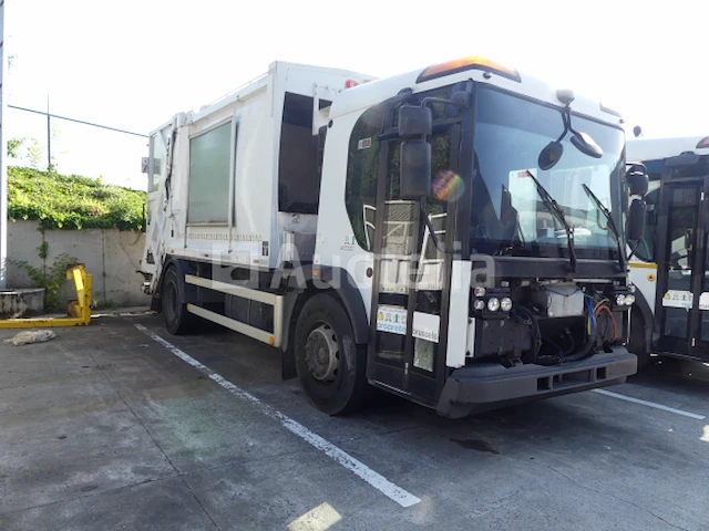 Ref:1436 - renault access vuilniswagen (2013-162.300 km) - afbeelding 23 van  35