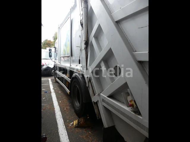 Ref:1450 - renault access vuilniswagen (2015-119.873 km)(vin:seg1932bl6bf21129) - afbeelding 17 van  37