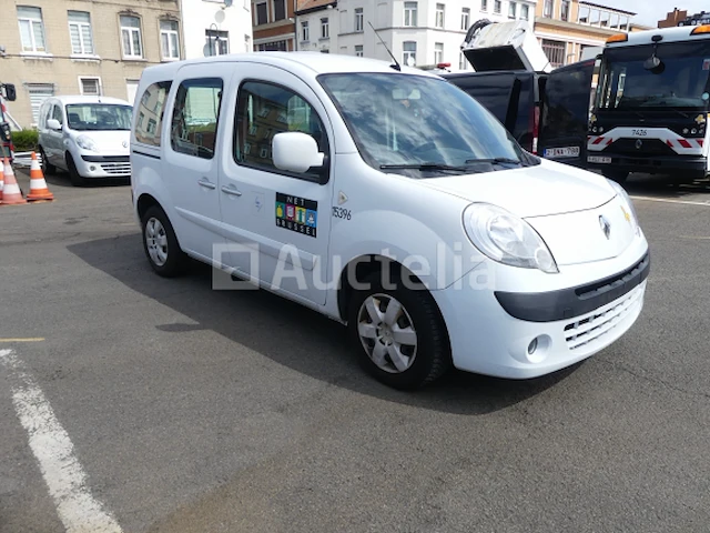 Ref:15396 - renault kangoo 1.5 d auto (2011-85.809 km) - afbeelding 9 van  32
