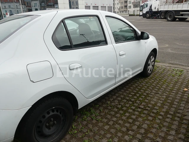 Ref:19514 - auto dacia logan (2013-106.372 km) (vin:uu14sdag350005502) - afbeelding 19 van  24