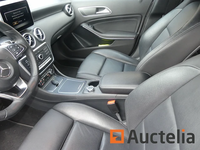 Ref:1tbp958 - auto mercedes-benz a200 (2017-74.682 km) - ref 8588-006 - afbeelding 4 van  28