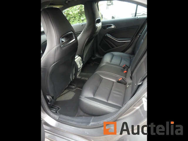 Ref:1tbp958 - auto mercedes-benz a200 (2017-74.682 km) - ref 8588-006 - afbeelding 6 van  28