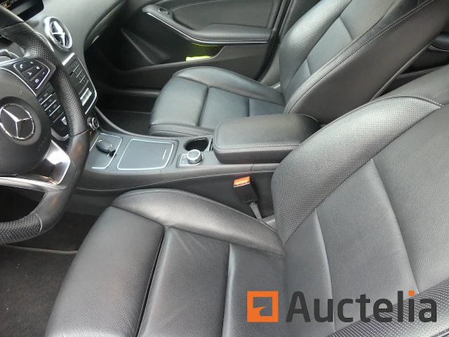 Ref:1tbp958 - auto mercedes-benz a200 (2017-74.682 km) - ref 8588-006 - afbeelding 28 van  28