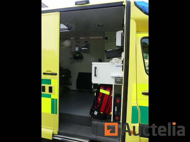 Ref:2-gmd-738 - mercedes-benz sprinter ambulance (2021-242.351 km) - afbeelding 4 van  37