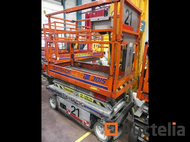 Ref:21 (4980-014) - schaarhoogwerker skyjack sj iii 3015 - afbeelding 1 van  14