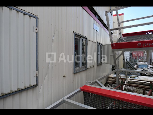 Ref:233 - garderobe container - afbeelding 20 van  22