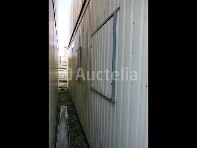 Ref:234 - garderobe container - afbeelding 4 van  5