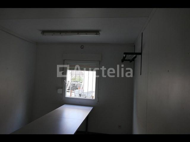 Ref:254 - garderobe container - afbeelding 4 van  15