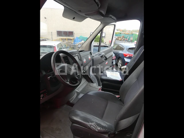 Ref:2700 - bestelwagen met hoogwerker mercedes-benz sprinter 314 cdi (2017-154.662 km)( vin: wdb9066331p532170) - afbeelding 11 van  33