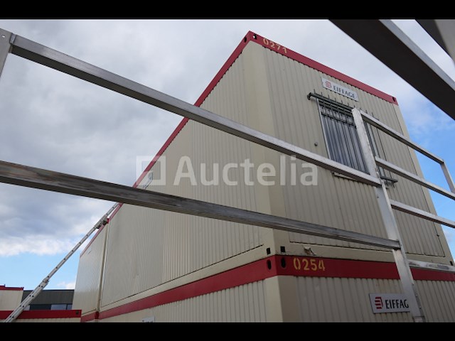 Ref:271 - garderobe container - afbeelding 1 van  5