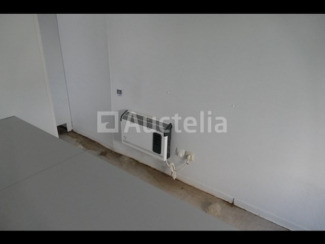 Ref:273 - garderobe container - afbeelding 2 van  16