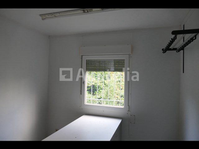 Ref:273 - garderobe container - afbeelding 15 van  16