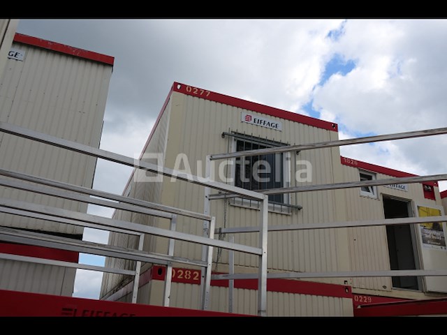 Ref:277 - garderobe container - afbeelding 1 van  6