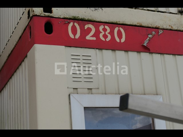 Ref:280 - garderobe container - afbeelding 1 van  7