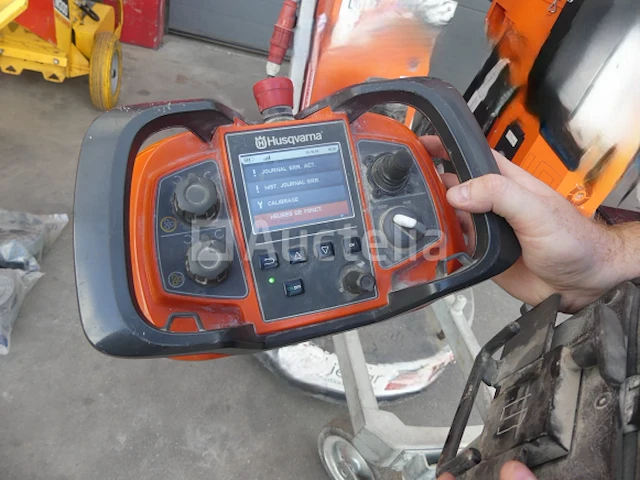 Ref:2805 - husqvarna pg820rc met afstandsbediening bedienbare betonschuurmachine - afbeelding 13 van  22