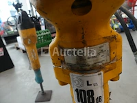 Ref:3100 - jcb hydraulische drilboor