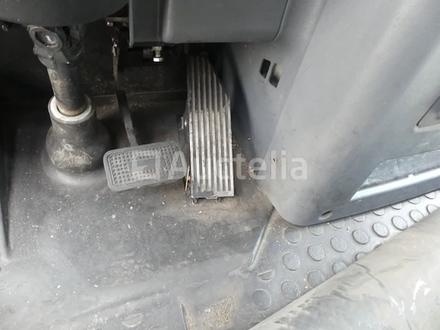 Ref:3438 - vuilniswagen (te herstellen) renault access (2013-185.600 km) - afbeelding 28 van  37