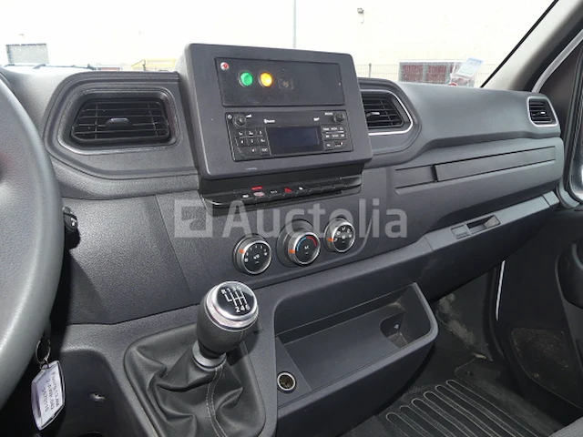 Ref:3570 - bedrijfswagen met hoogwerker renault master (2021-72.312 km)(vin:vf1va000x67313008) - afbeelding 14 van  43