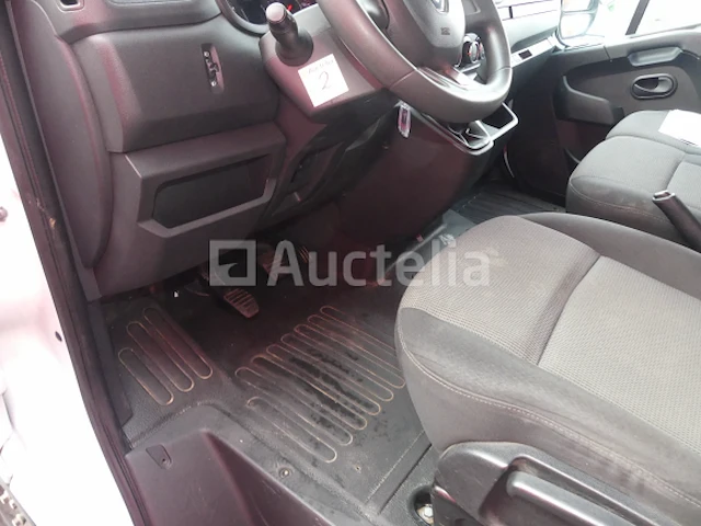 Ref:3570 - bedrijfswagen met hoogwerker renault master (2021-72.312 km)(vin:vf1va000x67313008) - afbeelding 29 van  43