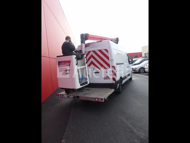 Ref:3570 - bedrijfswagen met hoogwerker renault master (2021-72.312 km)(vin:vf1va000x67313008) - afbeelding 41 van  43