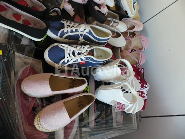 Ref:52 - 265 paar diverse kinderschoenen - afbeelding 4 van  8