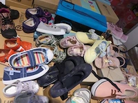 Ref:54 - 327 paar diverse kinderschoenen - afbeelding 6 van  11