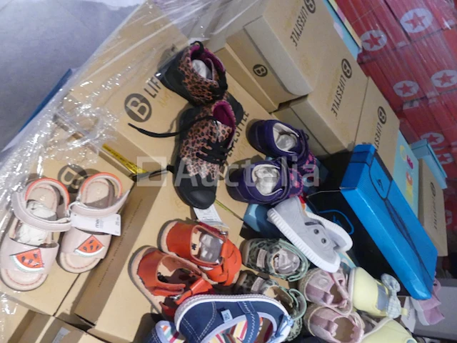 Ref:54 - 327 paar diverse kinderschoenen - afbeelding 7 van  11