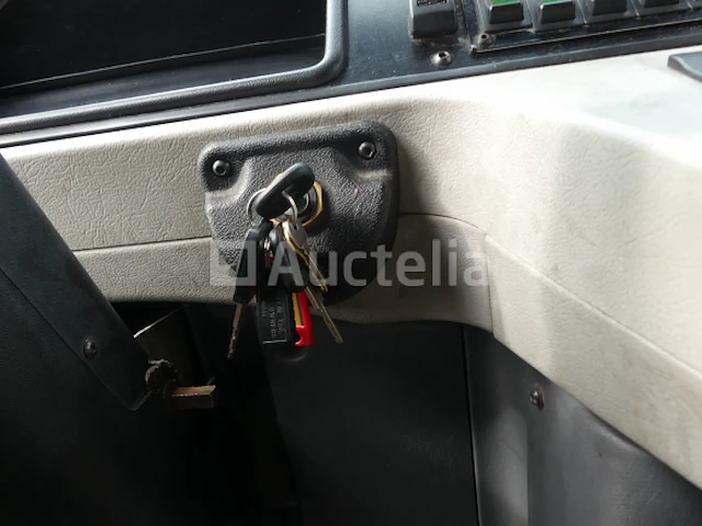Ref:5446 - renault access vuilniswagen (2013-192.146 km) - afbeelding 4 van  44