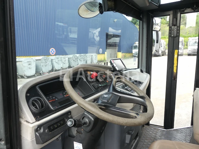 Ref:5446 - renault access vuilniswagen (2013-192.146 km) - afbeelding 40 van  44
