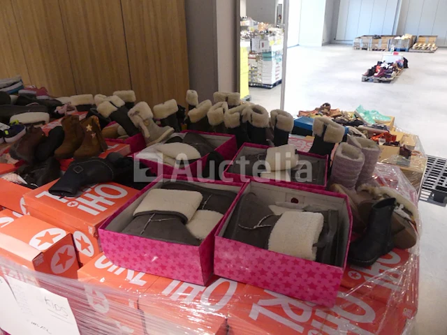 Ref:55 - 389 paar kinderschoenen - afbeelding 4 van  10