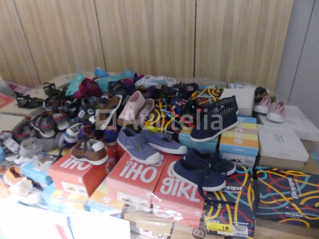 Ref:59 - 536 diverse paar kinderschoenen - afbeelding 6 van  11