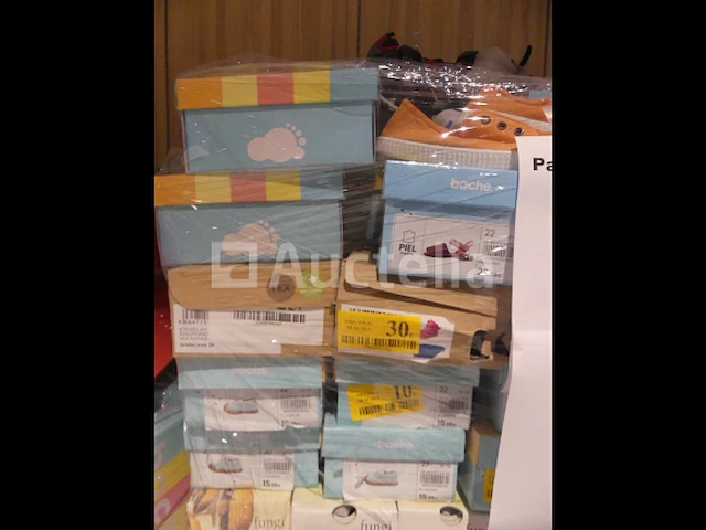 Ref:59 - 536 diverse paar kinderschoenen - afbeelding 10 van  11