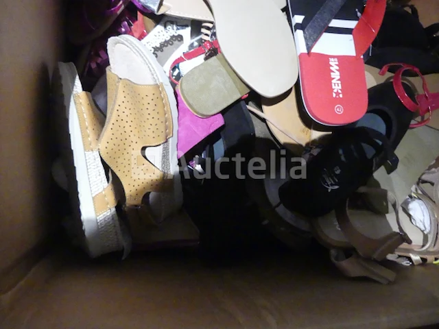 Ref:61 - 658 diverse damesschoenen - afbeelding 8 van  9