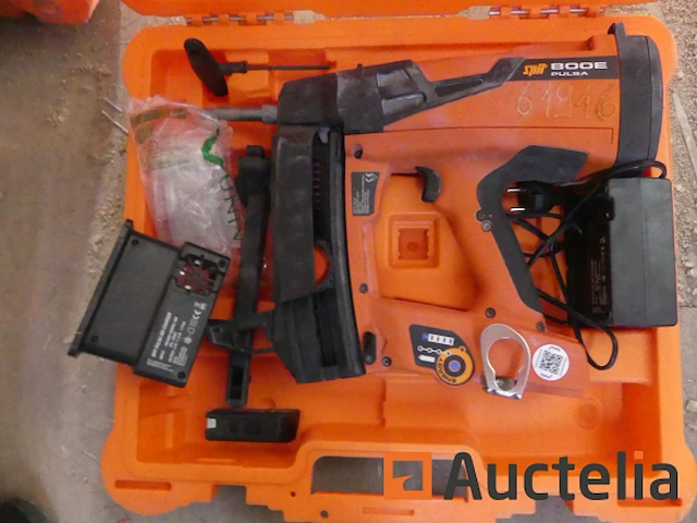 Ref:61916 - paslode pulsa 800e gasspijkermachine op batterijen - afbeelding 2 van  3