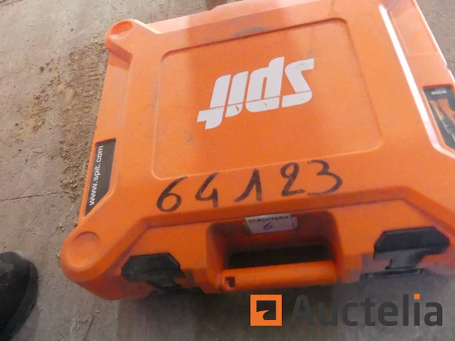 Ref:64123 - paslode pulsa 800e gasspijkermachine op batterijen - afbeelding 2 van  3