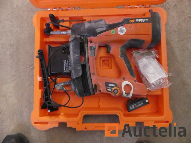 Ref:64124 - paslode pulsa 800e gasspijkermachine op batterijen - afbeelding 2 van  4